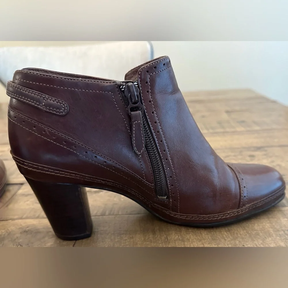 Clarks boots are
